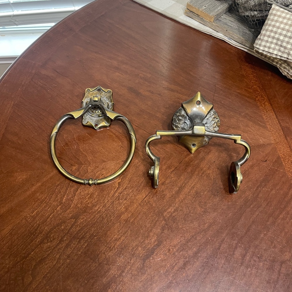 Vtg Brass Amerock Carriage House ring towel holder 2 Toilet Paper Holder * read